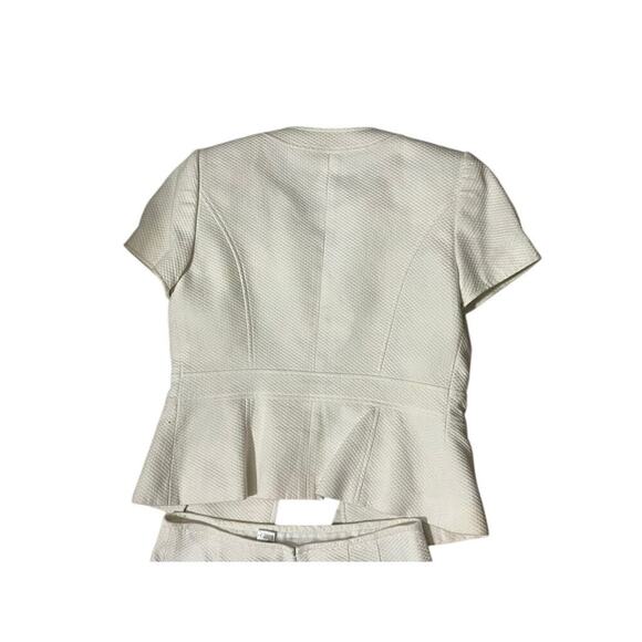 EUC Tahari by Arthur S. Levine sz 6 short sleeve button up top w matching skirt - Picture 11 of 12